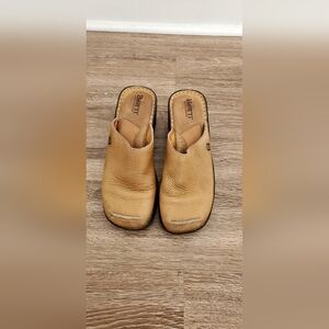 Born Tan Leather Slip-On Clogs Size 7